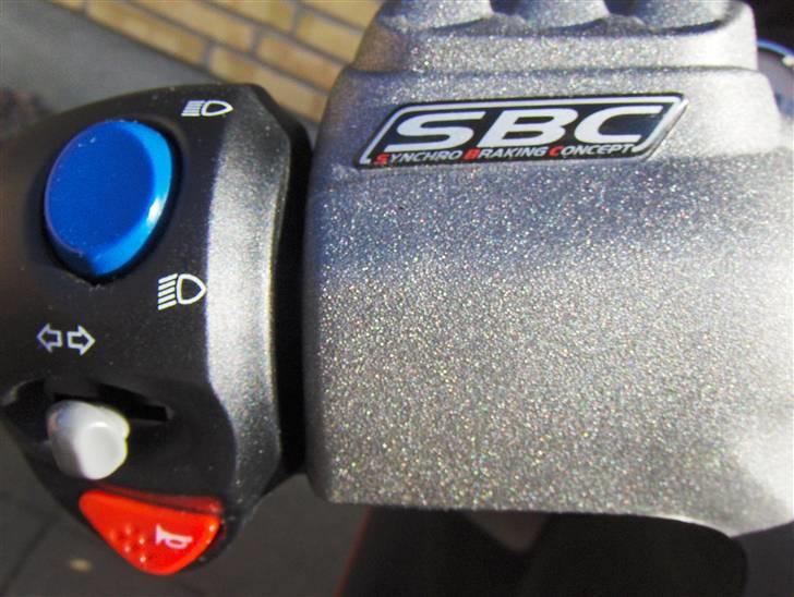 Peugeot Elystar - Syncro Braking Comcept et system i stil med ABS, virker fortrinligt ! billede 5