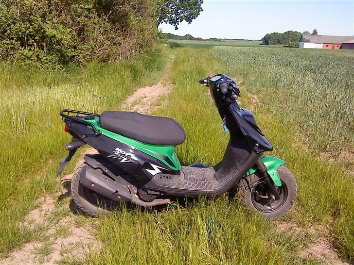 PGO hot 50   (SOLGT) billede 1