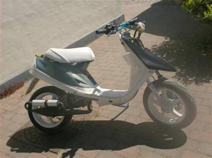 Yamaha jogrox evo 2  lc solgt billede 2