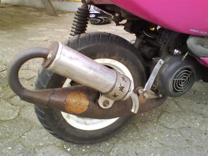 Aprilia Sonic AC Pink;D (SOLGT) billede 1