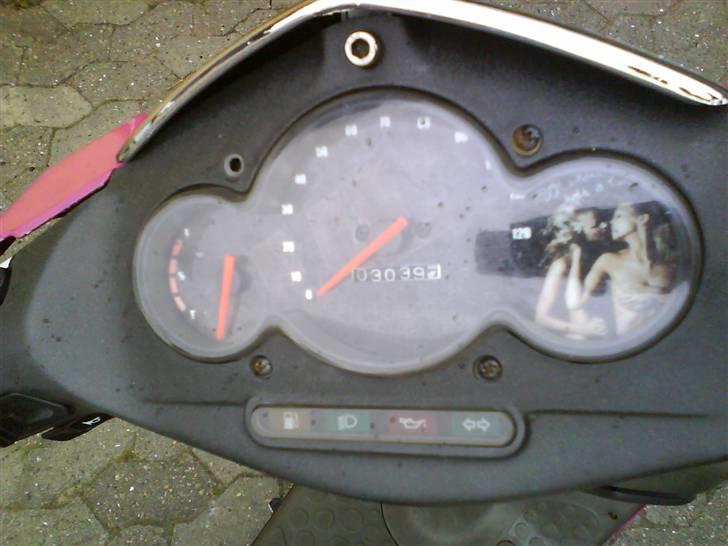 Aprilia Sonic AC Pink;D (SOLGT) billede 4