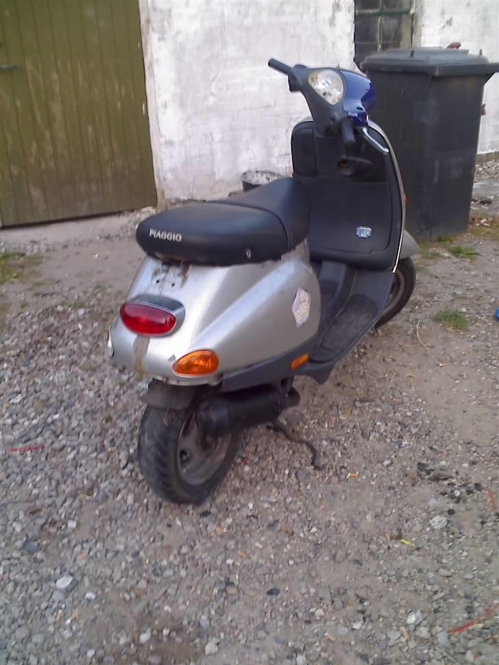 Piaggio Vespa (solgt) billede 3