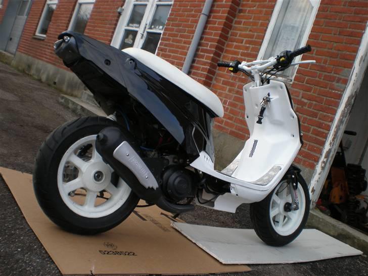 PGO hot 50 Black Pearl. SOLGT - NYT! (Fed vinkel.) billede 1