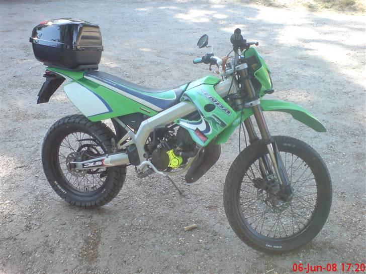 Derbi Senda R - Nu med nye dæk, nye blinklys og ny bagagebox billede 3