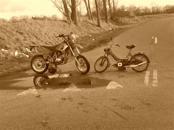 Puch maxi  >solgt< - før der kom andet baghjul på og lavet lidt om på den billede 2