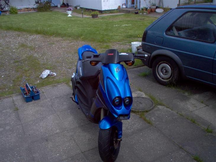 {{currentPhoto.altText}} billede {{currentPhoto.number}}