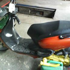 Yamaha Neos (solgt)
