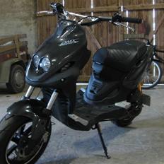 PGO PMX NAKED CARBON  