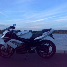 Rieju RS 2 Matrix "White"