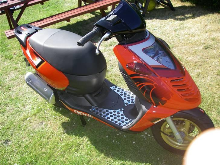Aprilia Sonic.. totalskadet! billede 4