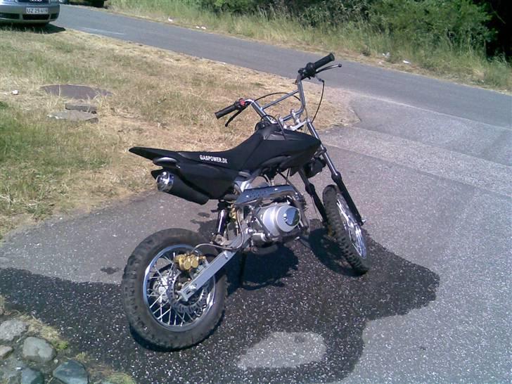 Lifan  " Gas poweren " - Ja de blievr vasket tit . så de ikke stinker :b billede 8
