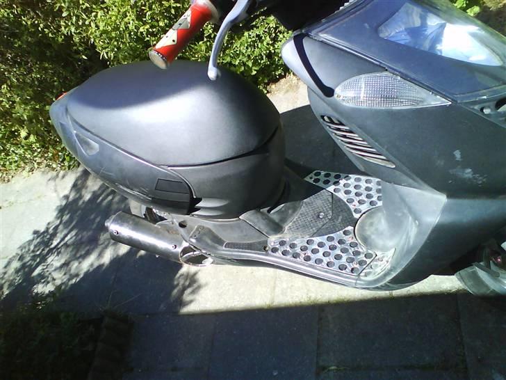 Aprilia Sonic  (under kniven !) billede 3
