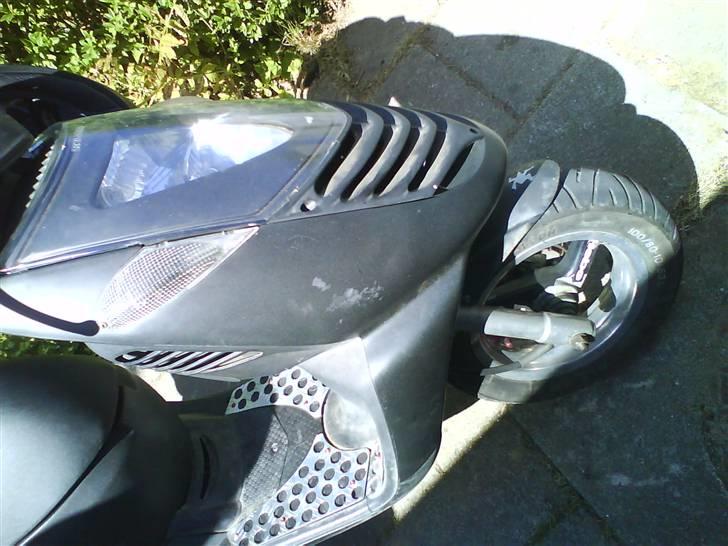 Aprilia Sonic  (under kniven !) billede 4