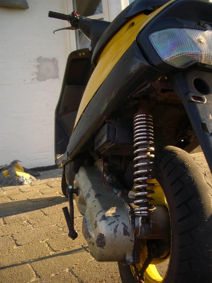 Yamaha jog as *Gule Lyn*(byttet) billede 5