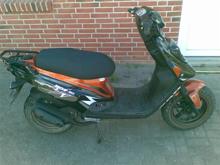 PGO hot 50 billede 2