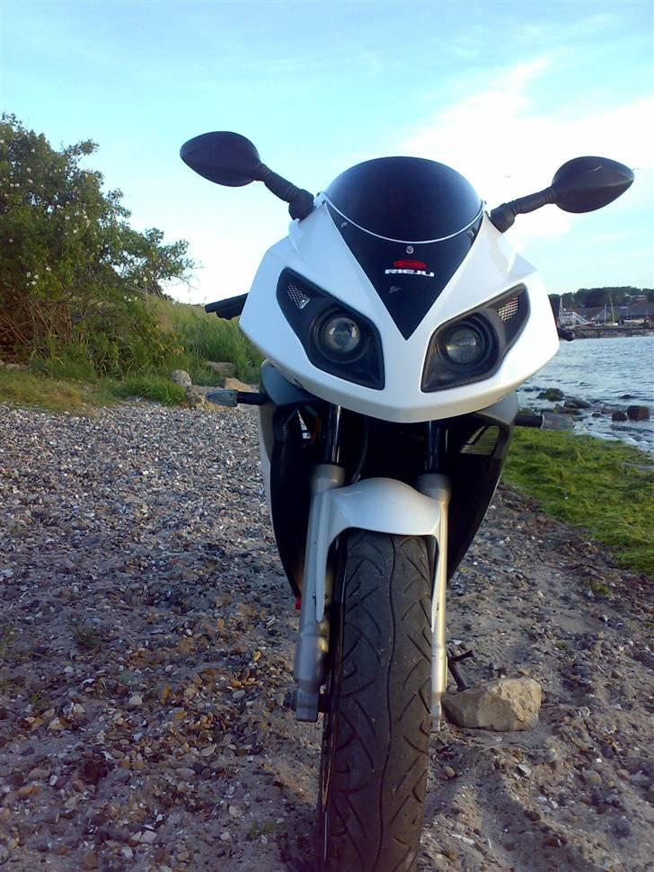 Rieju RS 2 Matrix "White" billede 3