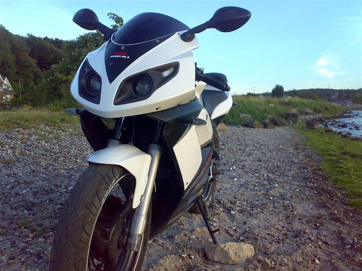 Rieju RS 2 Matrix "White" billede 5