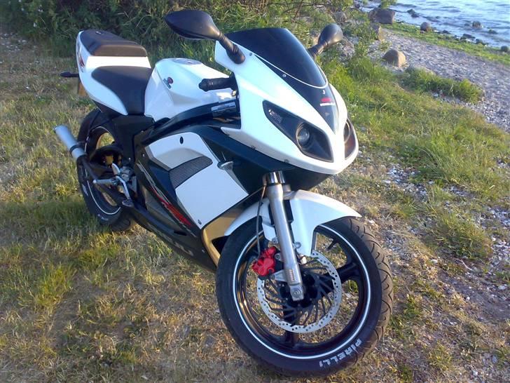 Rieju RS 2 Matrix "White" billede 11