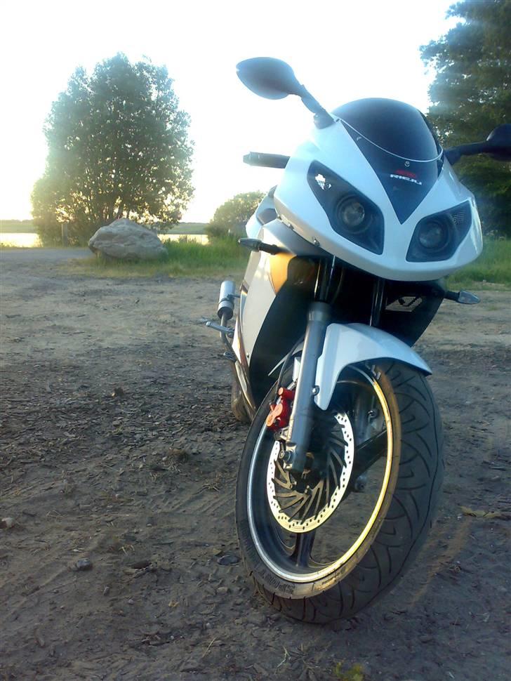 Rieju RS 2 Matrix "White" billede 13