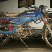 Honda cd 50