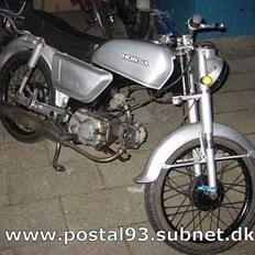Honda CD50 solgt