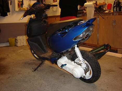 Aprilia sonic Evo Solgt - så blev jeg færdig med og samle billede 5