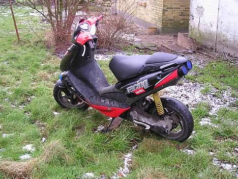 Aprilia SR50 Replica (Skudt/solgt billede 2