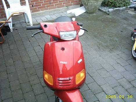 Piaggio Zip Det Røde Lyn billede 2