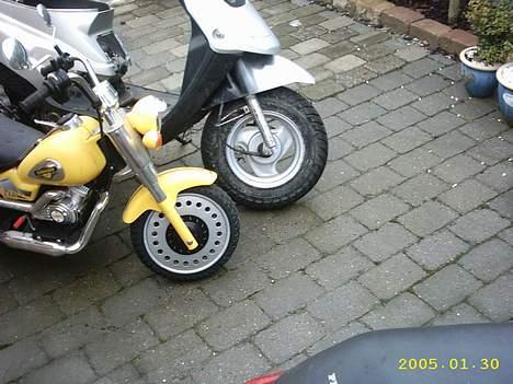 Piaggio Zip Det Røde Lyn billede 7