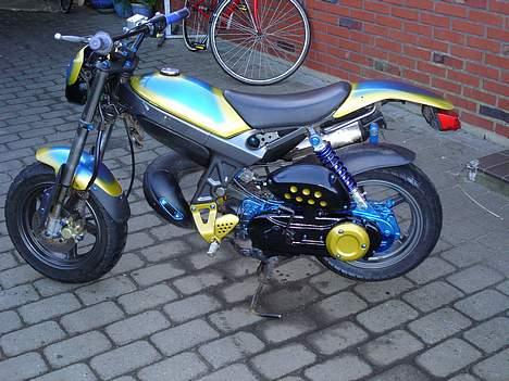 Suzuki street magic SOLGT billede 2