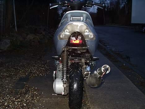 Aprilia 2002 billede 4