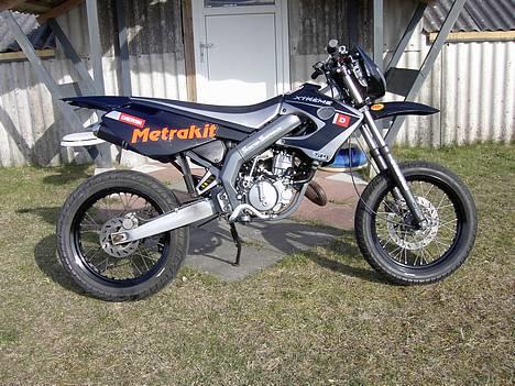 Derbi Senda SM X-Treme - Damn hvor den skinner :P billede 2