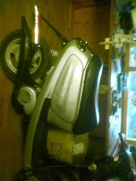 Yamaha jog space 100 cc SOLGT billede 6