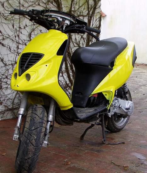 Piaggio NRG mc3 - Har ik samlet den helt færdig endnu... ;) billede 2