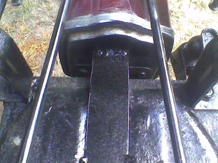 Suzuki Fz50 - blev træt af den hele tiden knækkede af baglygten når man kører på baghjul :D billede 6