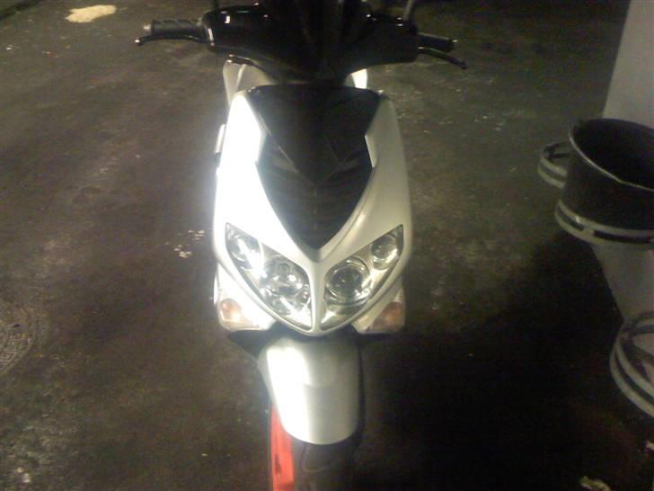 Peugeot Speedfight 2 SOLGT! billede 9