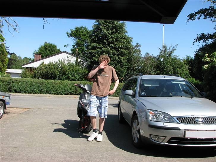 Gilera Stalker SOLGT - 6-6-08 - OG JA, vores familiebil er en civil panservogn :p billede 18