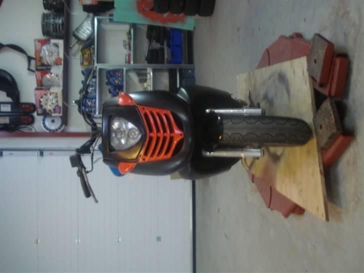 Aprilia sonic SOLGT billede 1