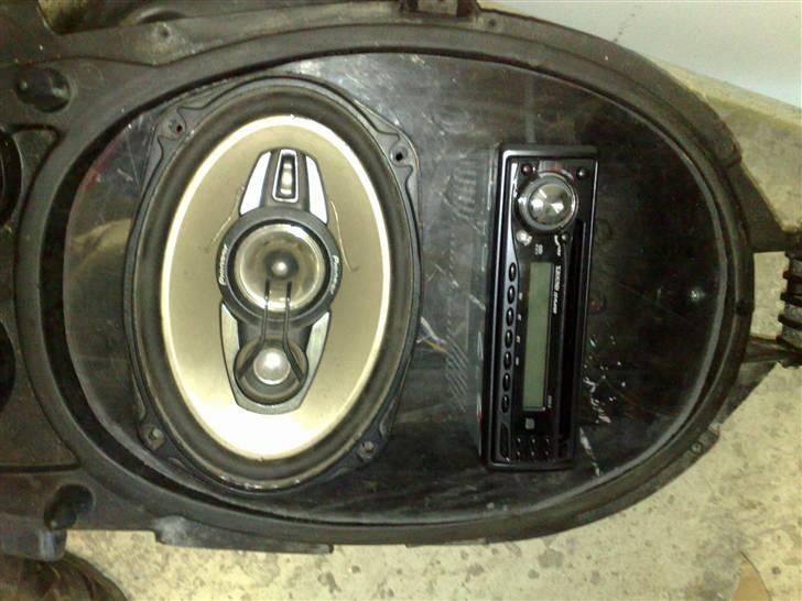 Aprilia sonic - [Byttet til Rs50] - Monteret og klart til at spille :P . billede 8