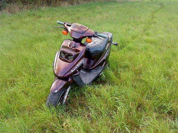 {{currentPhoto.altText}} billede {{currentPhoto.number}}