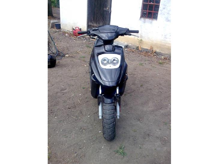 {{currentPhoto.altText}} billede {{currentPhoto.number}}