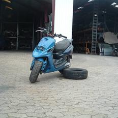 Yamaha bws spy solgt.