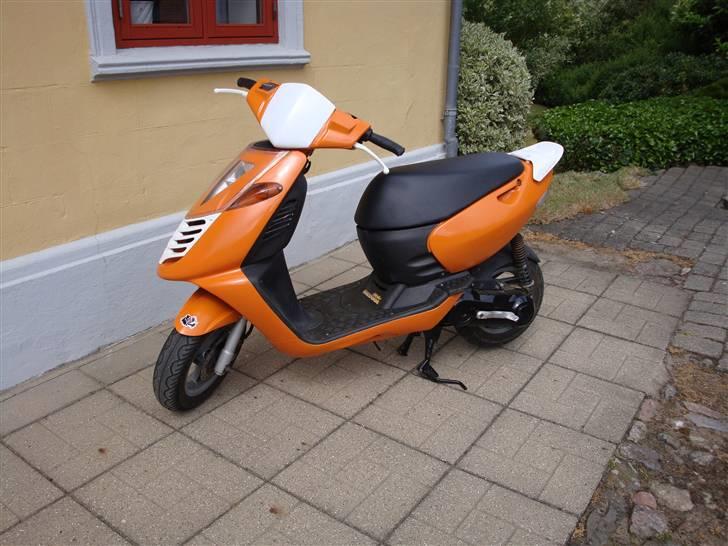 Aprilia Sonic GP (SOLGT !!) - Sådan som den står nu (15-06-2008) ny malet , nyt cylle og ny udstødning. billede 13