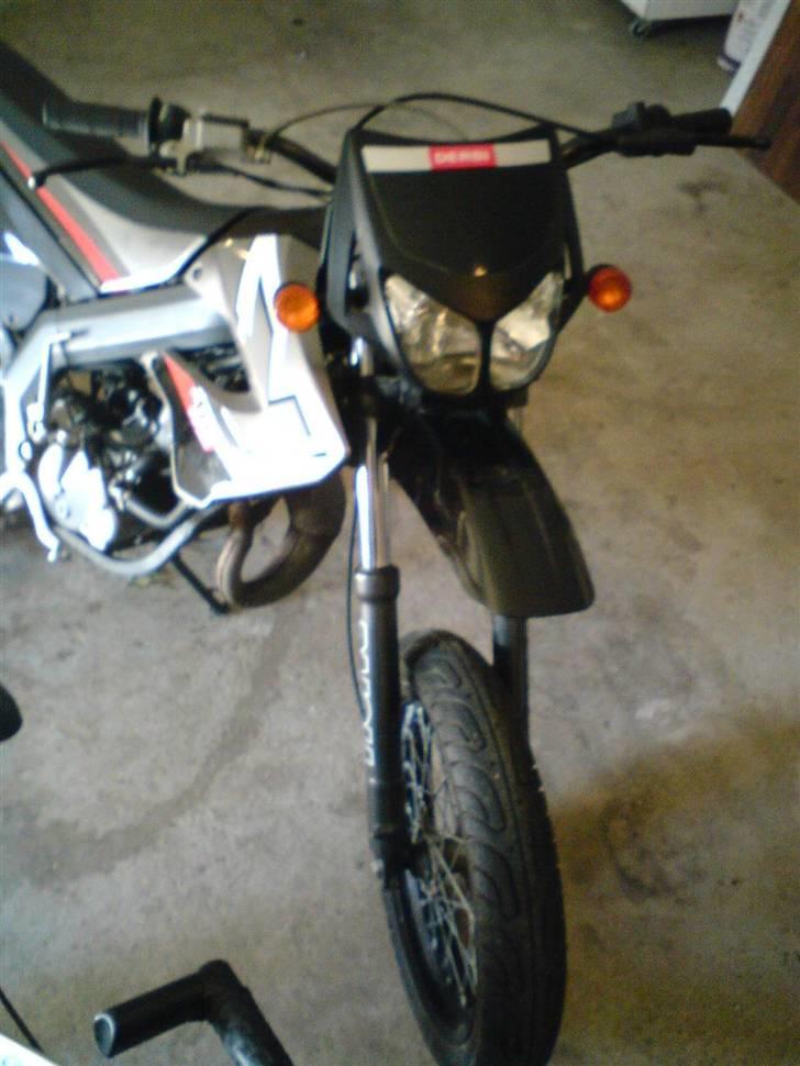 Derbi Senda - >Forfra< billede 2