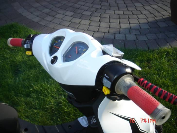 PGO Pmx Sport TOTALSKADET billede 2