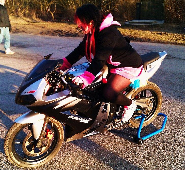 Yamaha TZR LC ÐÐ R/T 70cc - Mine piger - begge meget temperamentsfulde! :b billede 16