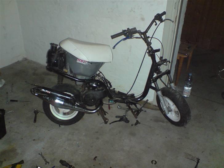 Yamaha jog|solgt billede 3