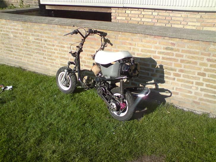 Yamaha jog|solgt billede 5