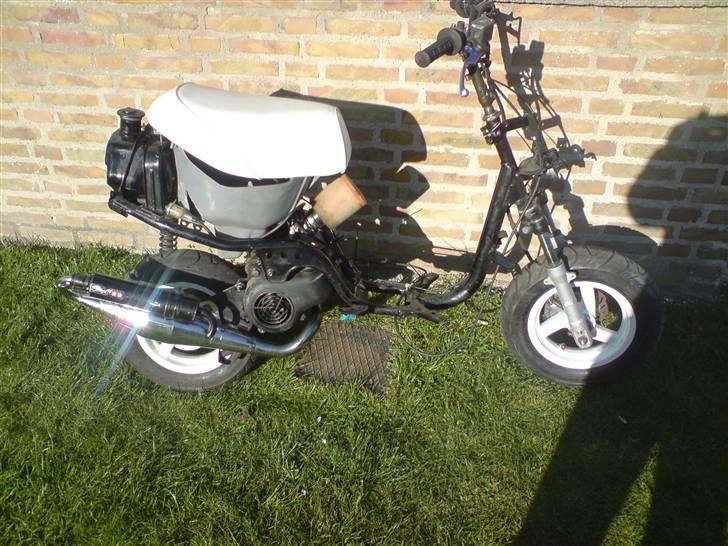 Yamaha jog|solgt billede 10