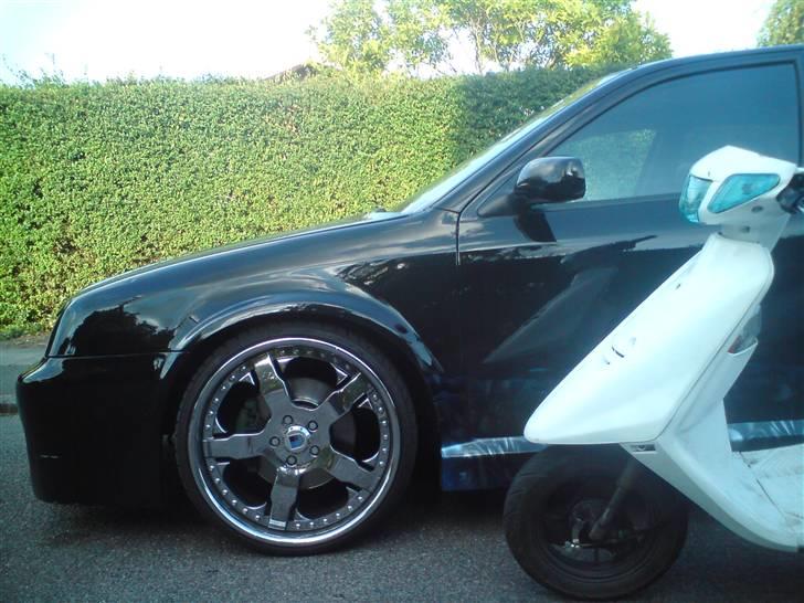 Yamaha Jog fs ¨Armani¨ Stjålet - Min og Niolai Jensens fede slæder .. Som den står nu kl 20:10 den 02-aug-08 billede 2